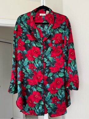 Vintage Victoria’s Secret Gold Label Button Down Red Floral Sleep Shirt Size L
